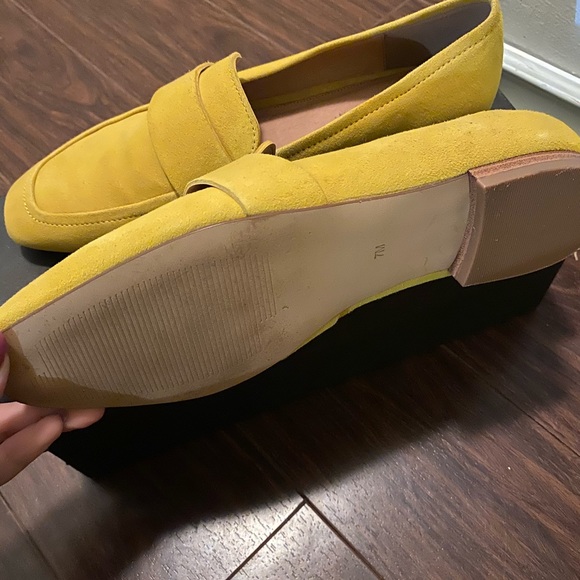 Shoes - Picture 2 of 2